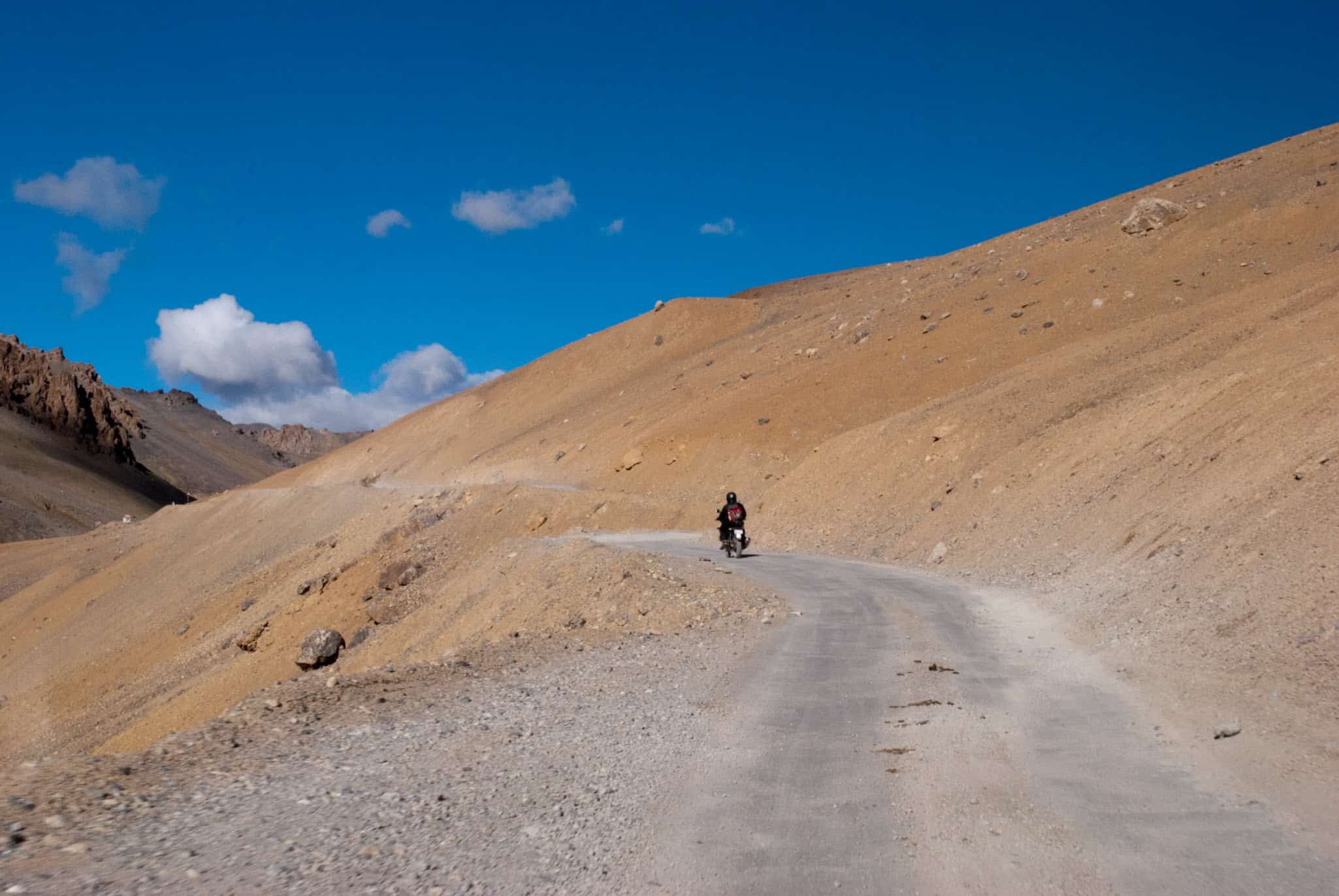 When you ride alone on Manali Leh Highway
