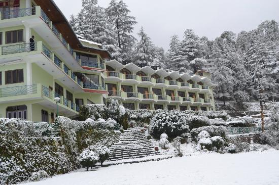 Kausani, a place to enjoy Snowfall in Uttarakhand