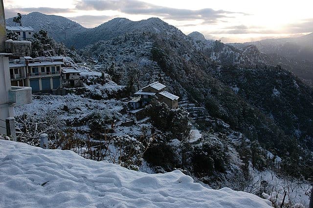 Khirsu, a place to enjoy Snowfall in Uttarakhand