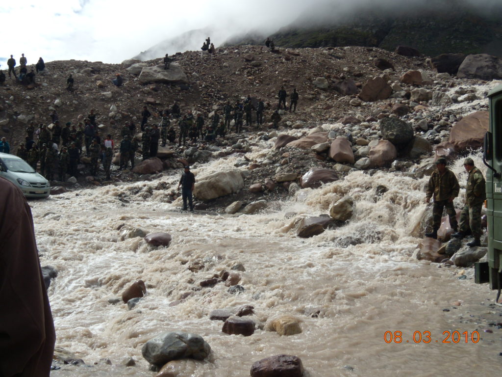 Gushing water crossing on Manali - Leh Highway in Monsoons