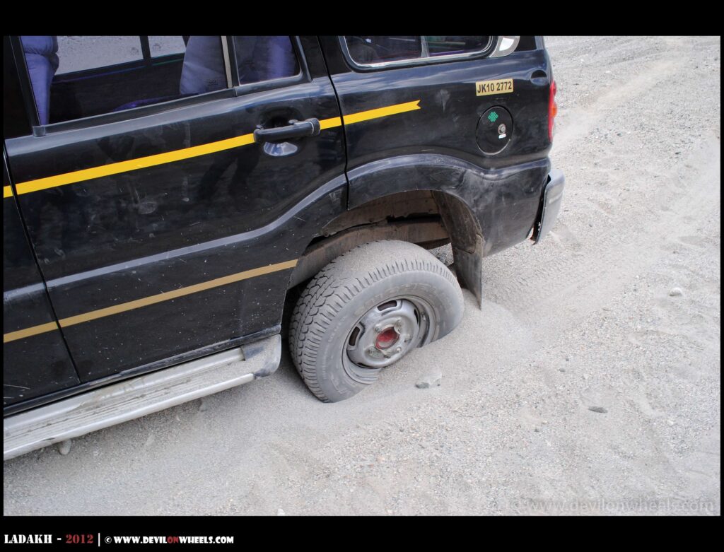 Stuck in the mud in the middle of nowhere in Ladakh