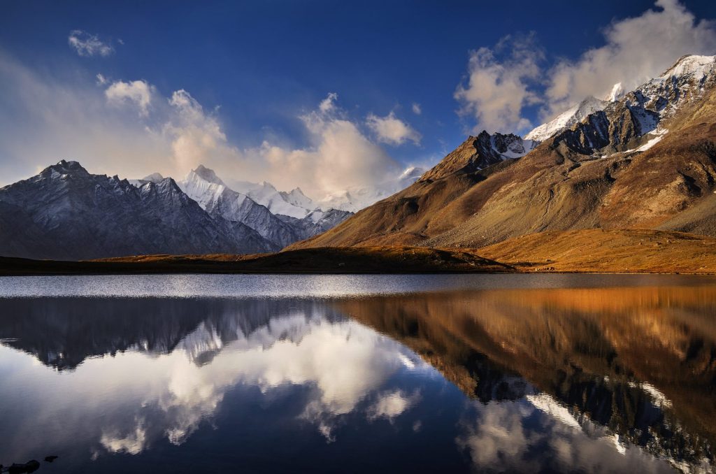 Do stop at the twin Lakes of Pensi La Pass on your Zanskar Valley trip