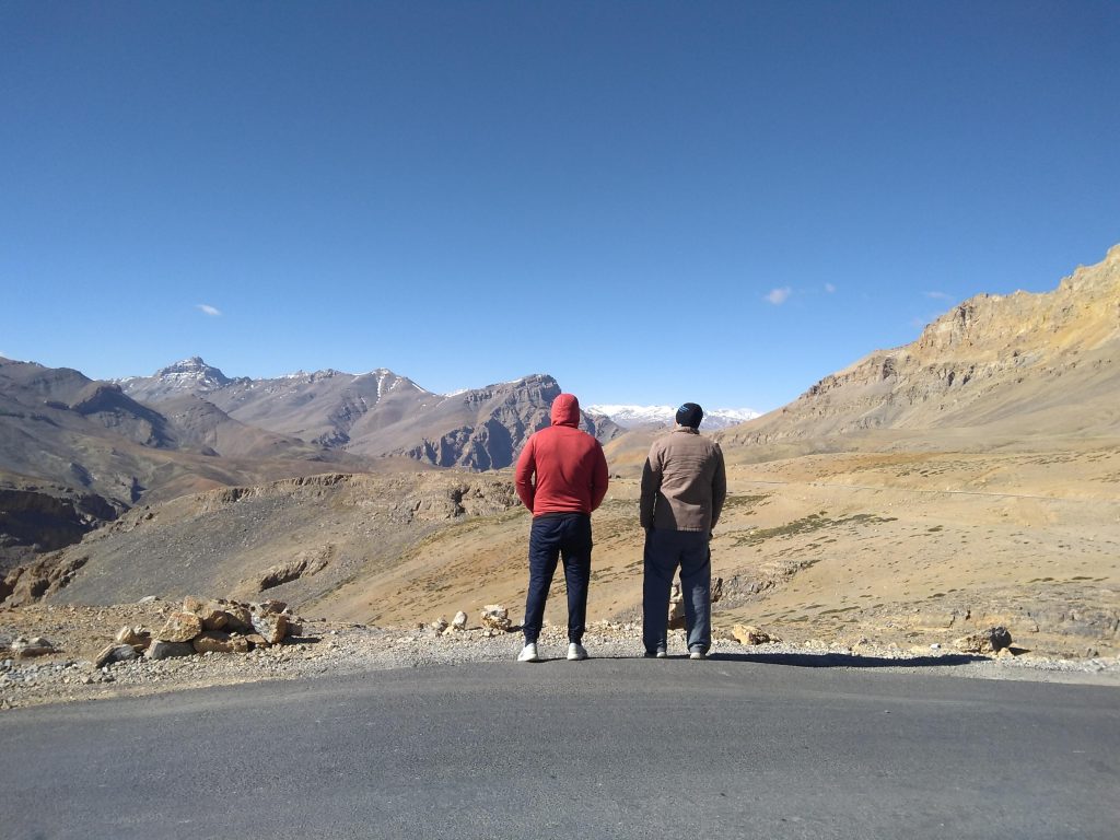 Calmness, and friendship at Manali Leh Highway