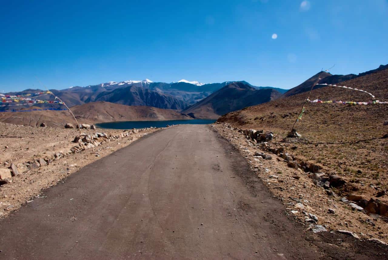 The road to Yaye Tso Lake