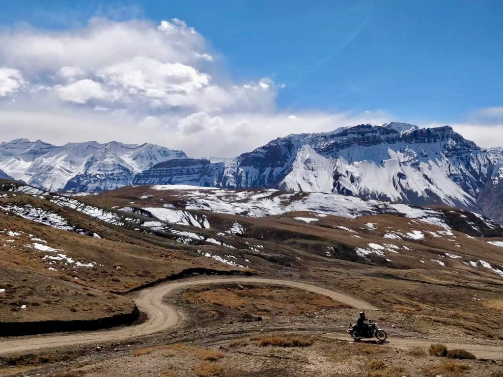 The road from Kaza to Hikkim