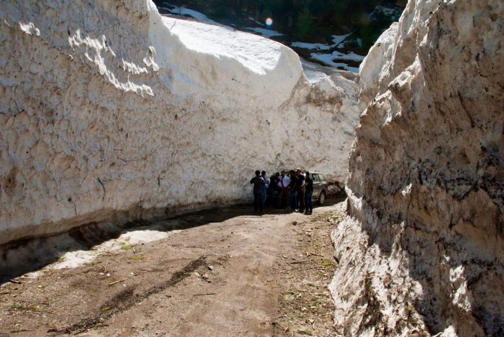 Snow walls at Dharali between Gangotri and Harsil