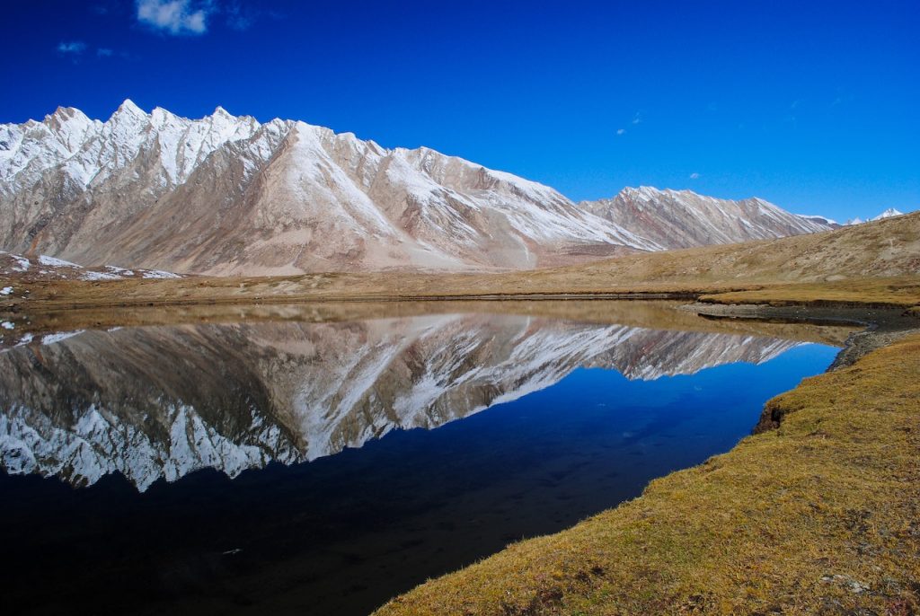 Twin lakes of Penzi La Pass when traveling to Zanskar Valley from Leh