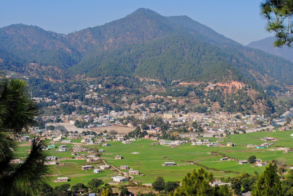 Settlements enroute Kasar Devi