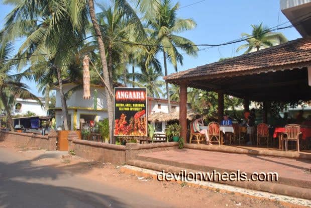 Ezue Bia Guest House behind Angaara restaurant at Candolim Beach in Goa