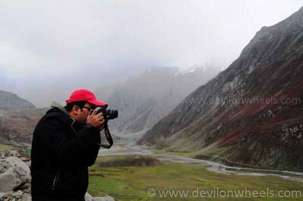 Learning to click at Minamarg on Srinagar - Leh Highway