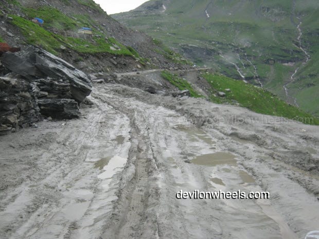 Bad Road on the way towards Rohtang Pass from Manali