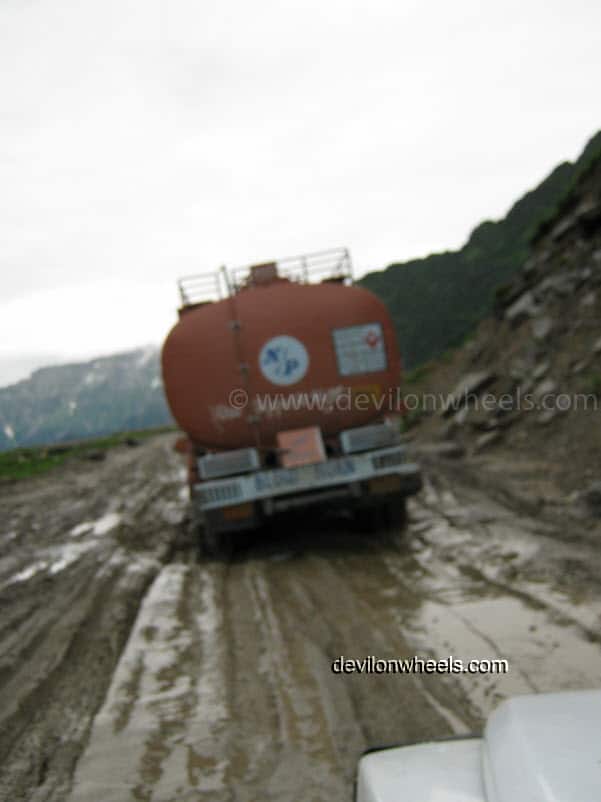 Bad Road on the way towards Rohtang Pass from Manali