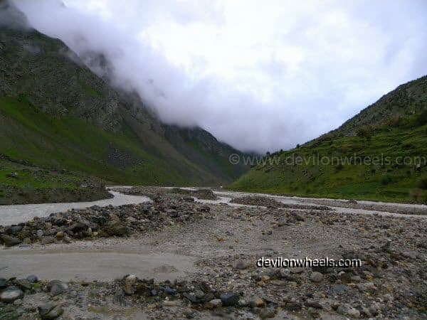 Bhagha River flowing besides Manali - Leh National Highway