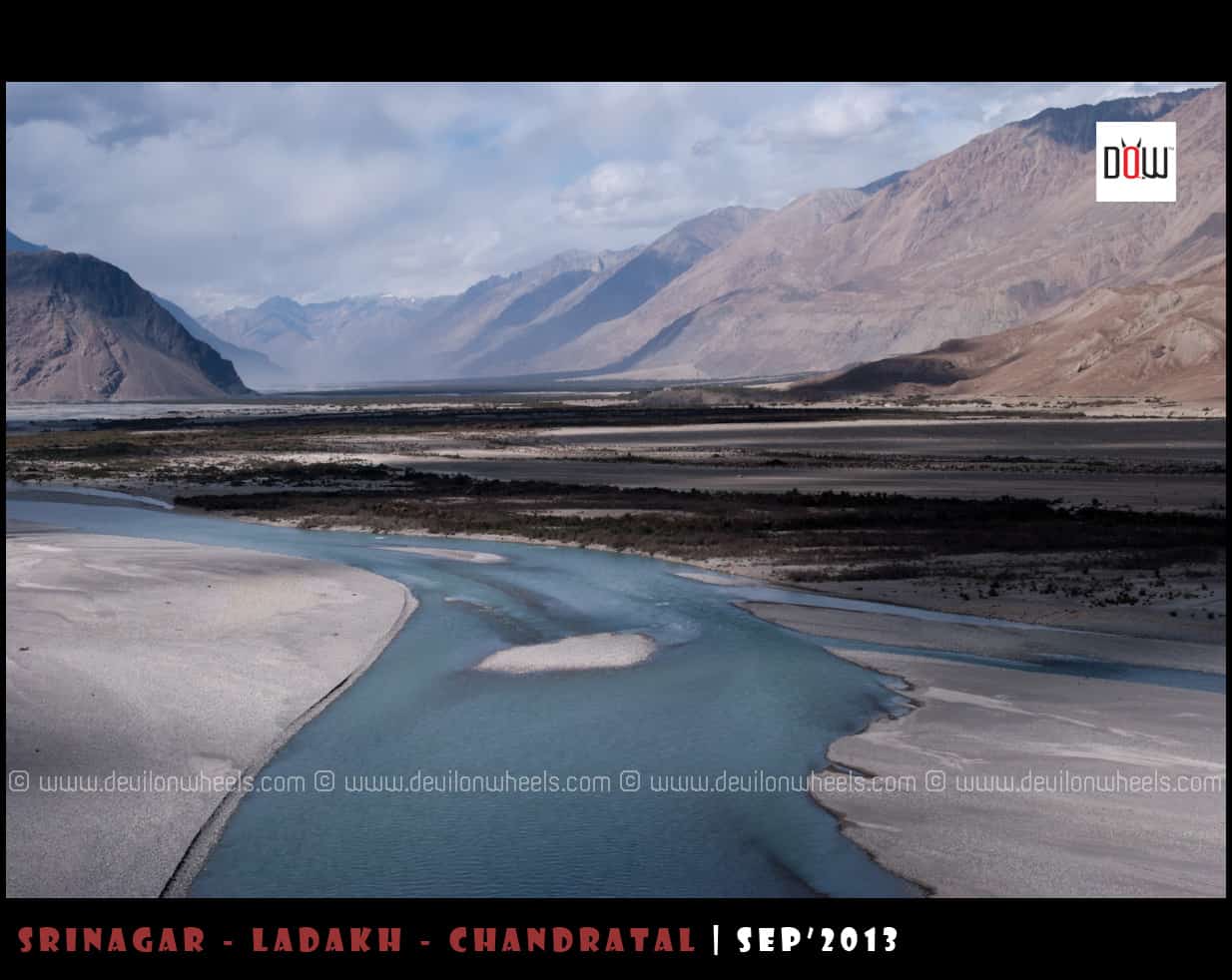 Shyok River and widening views of Nubra Valley