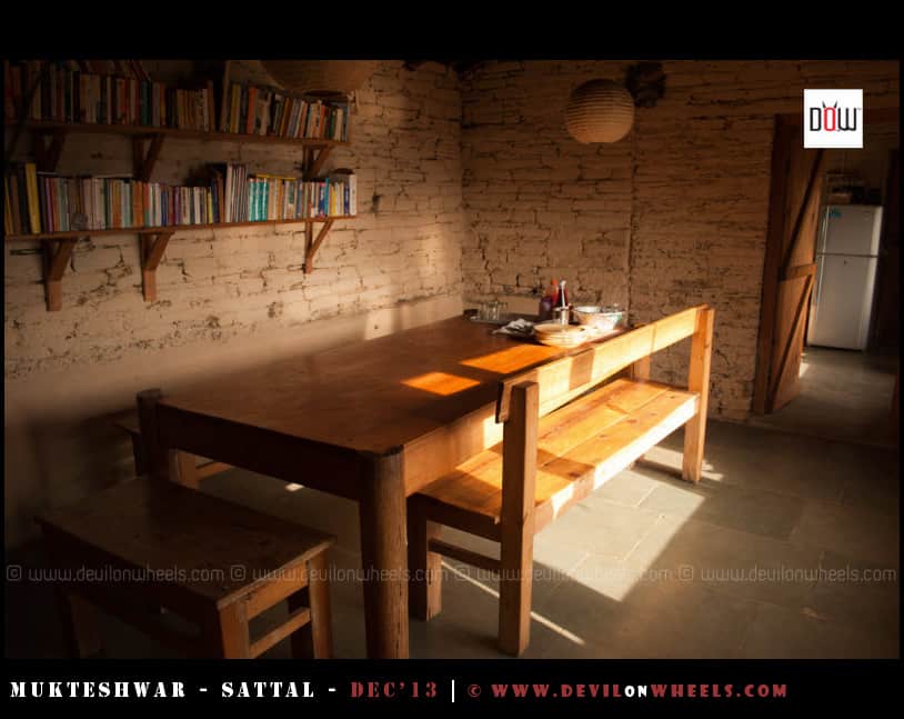 Dining Hall with Library at Oak Chalet Resort - Mukteshwar