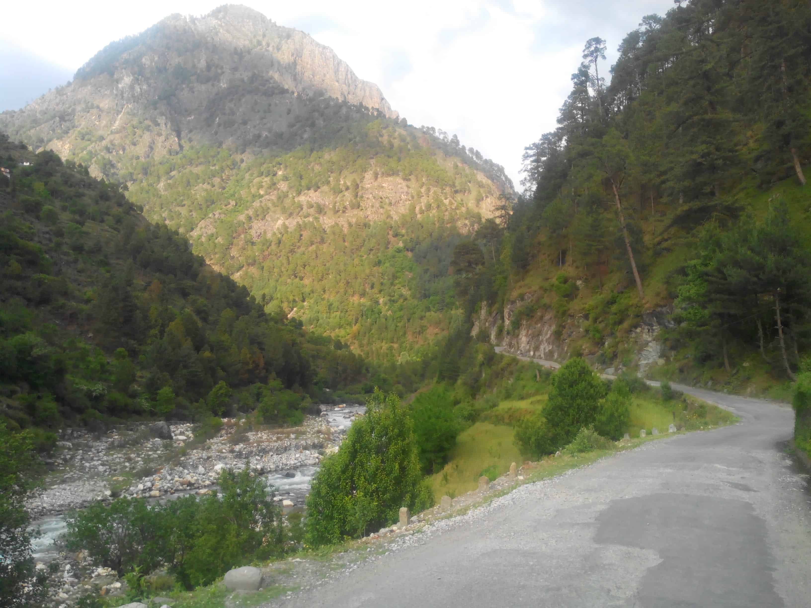 Tirthan River, first view